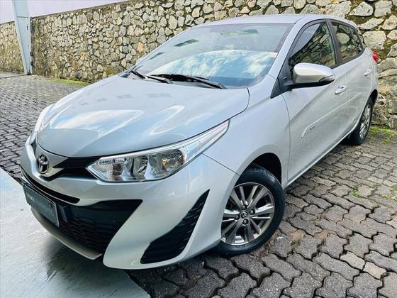 TOYOTA YARIS 1.5 16V FLEX XL PLUS CONNECT MULTIDRIVE TOYOTA YARIS 1.5 16V FLEX XL PLUS CONNECT MULTIDRIVE